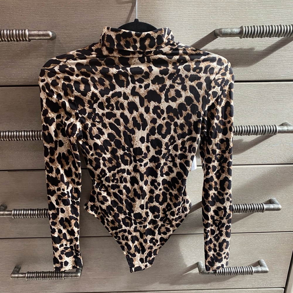 Black Brown Leopard bodysuit long sleeve mock neck NWT small and medium - Picture 4 of 13